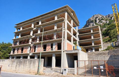 Fabbricati grezzi in vendita a Solofra (AV)
